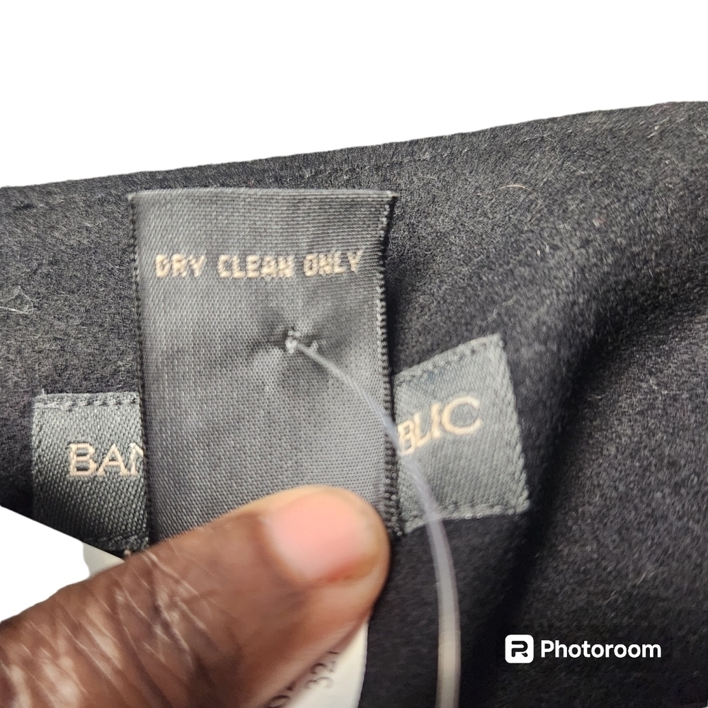 Banana Republic Black Wool Blend Pencil Skirt With Slit Sz. 4 Professional  NWT - Picture 6 of 9